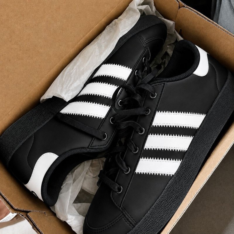 Tênis Jump Hook Adidas (34 ao 43)