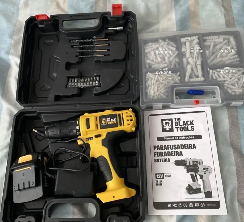 Parafusadeira Furadeira 3/8 A Bateria The Black Tools Jogo Brocas E Buchas 300 Peças