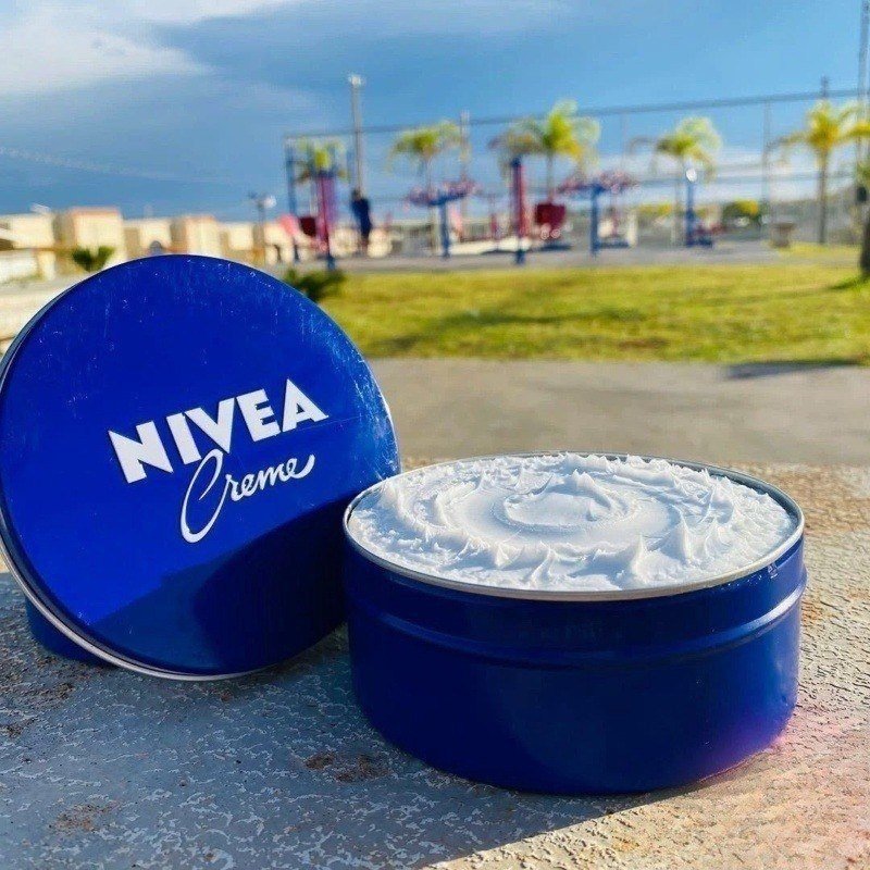 NIVEA Creme Hidratante Lata 56g, Hidratação Profunda 24h, Corporal