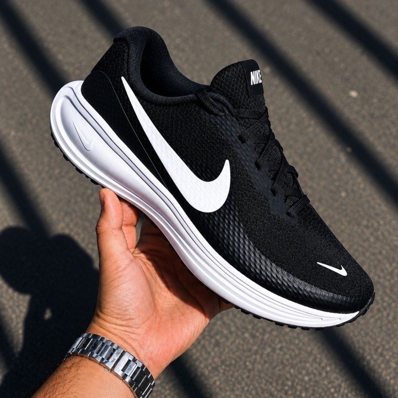 Tênis Nike Revolution 8