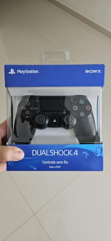Controle Sem Fio DualShock 4 - PlayStation 4 (Preto)