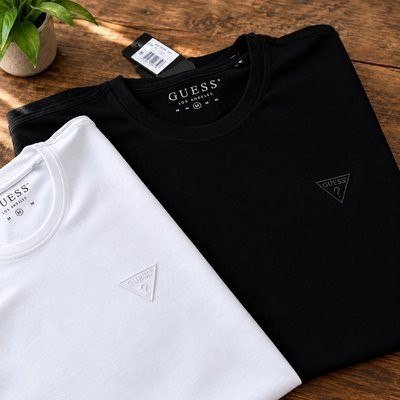 Camiseta Guess Masculina Bordado Peito Preta (P ao G3)