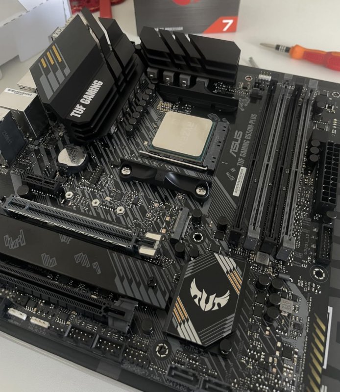 Placa-mãe Asus P/amd Am4 B550m-plus Tuf Gaming 4xddr4 Matx