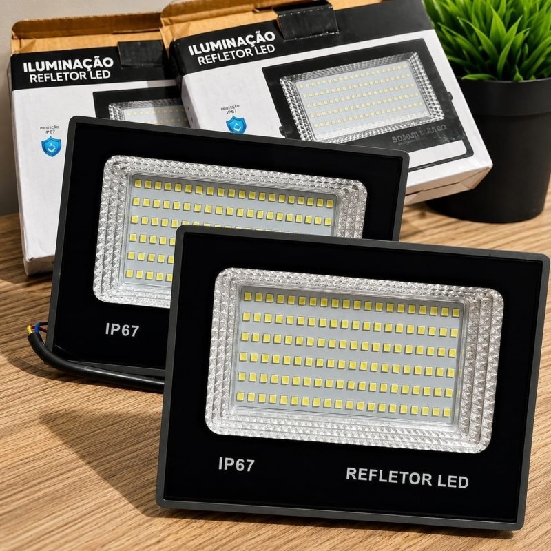 Kit 2 Refletor Super Led 400W IP67 Holofote Bivolt Prova D'água Branco Frio 6500K