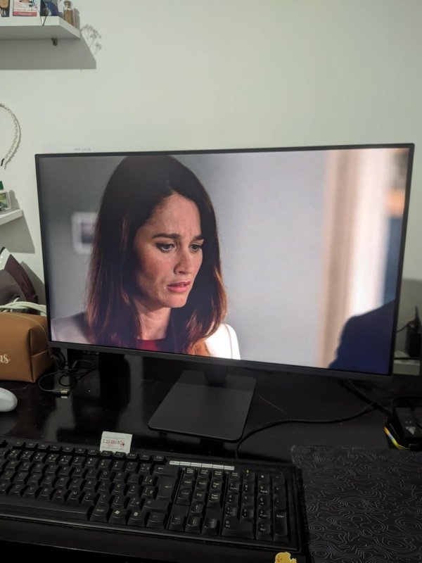 LG UltraGear Monitor Gamer 27" IPS 144Hz Nativo 1ms Full HD HDR10 G-SYNC FreeSync