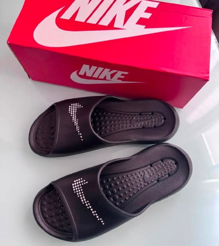 Chinelo Nike Victori One Masculino