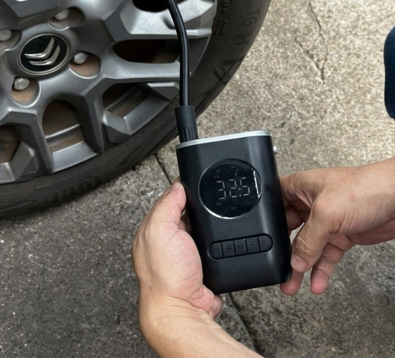 Compressor de Ar Portátil Blackone 150 psi Bateria 4000mah Para Veículos