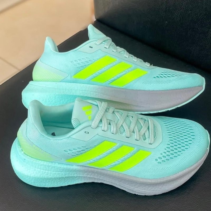 Tênis Corrida adidas Boost Run Original Feminino