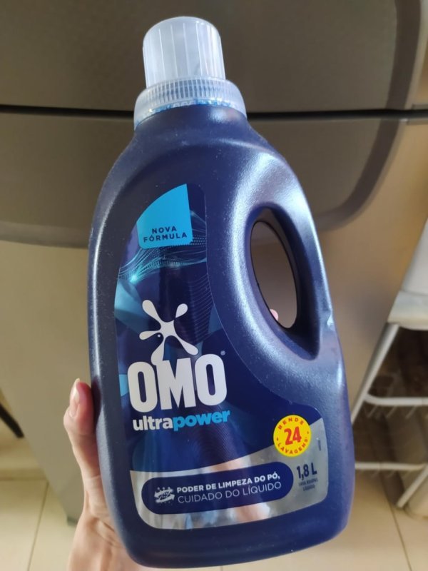 OMO Lava-Roupas Líquido Ultra Power Frasco 1,8L