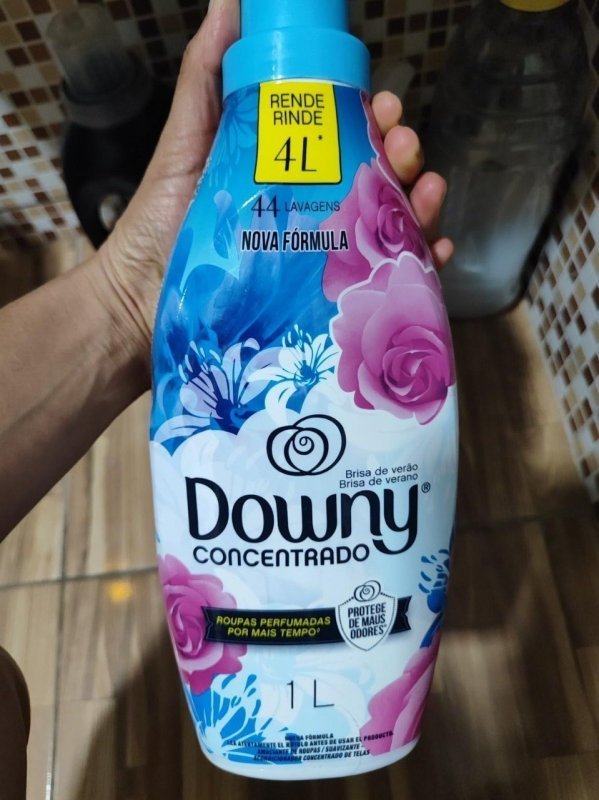 Downy Amaciante Concentrado Brisa de Verão 1L Rende 4L