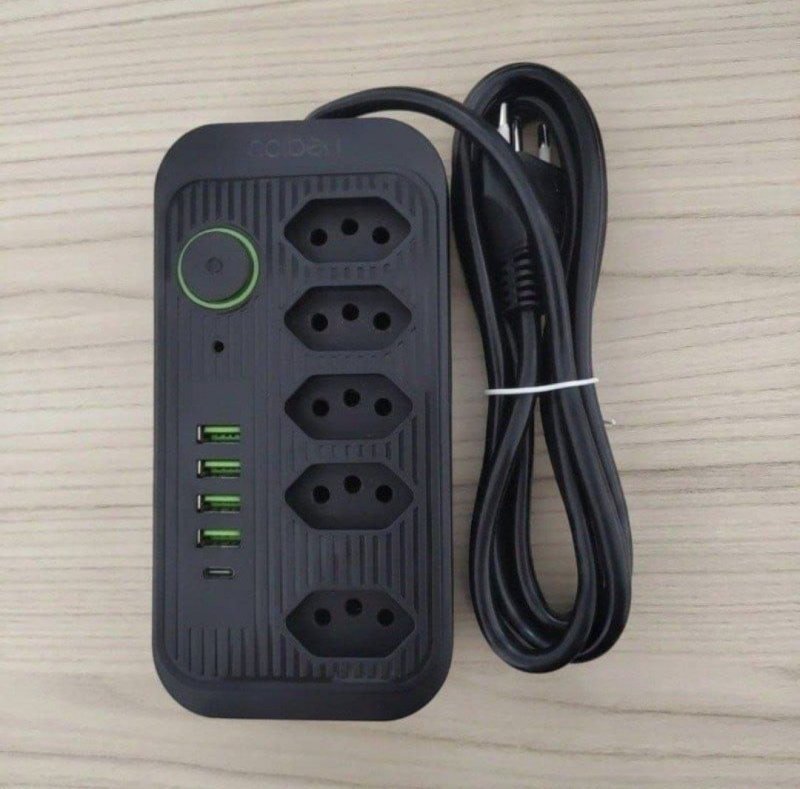 Extensão Coibeu Wkc-541 10 Tomadas 2m 4 Usb Bivolt