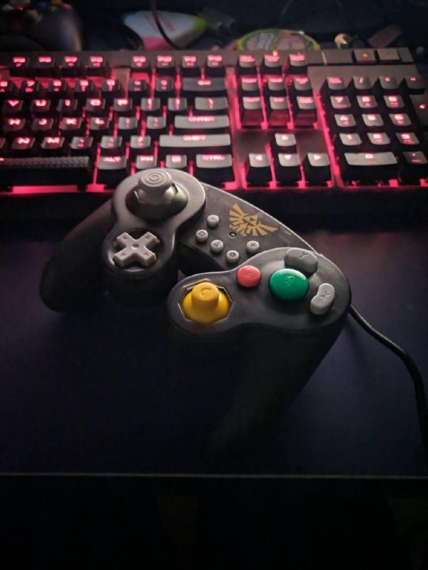 Controle Hori Zelda Super Smash Bros Game Cube para Nintendo Switch