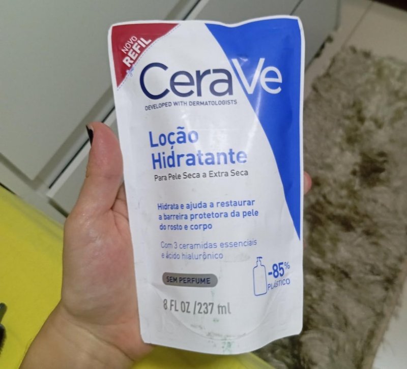CeraVe, Refil Loção Hidratante Corporal para Pele Seca e Extra Seca, 237ml