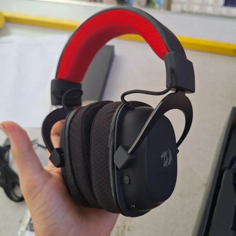 Headset Sem Fio Redragon Zeus Pro
