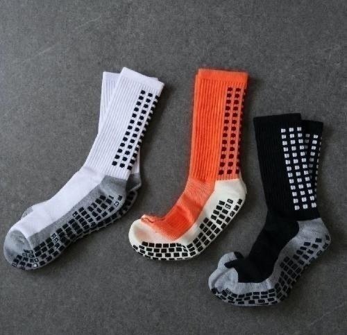 Kit com 3 Pares Meia Antiderrapante Esportiva