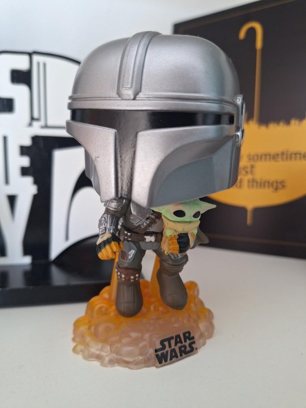 Candide Boneco Funko POP! Mandaloriano com Jet Pack, Star Wars Mandalorian - 11 cm