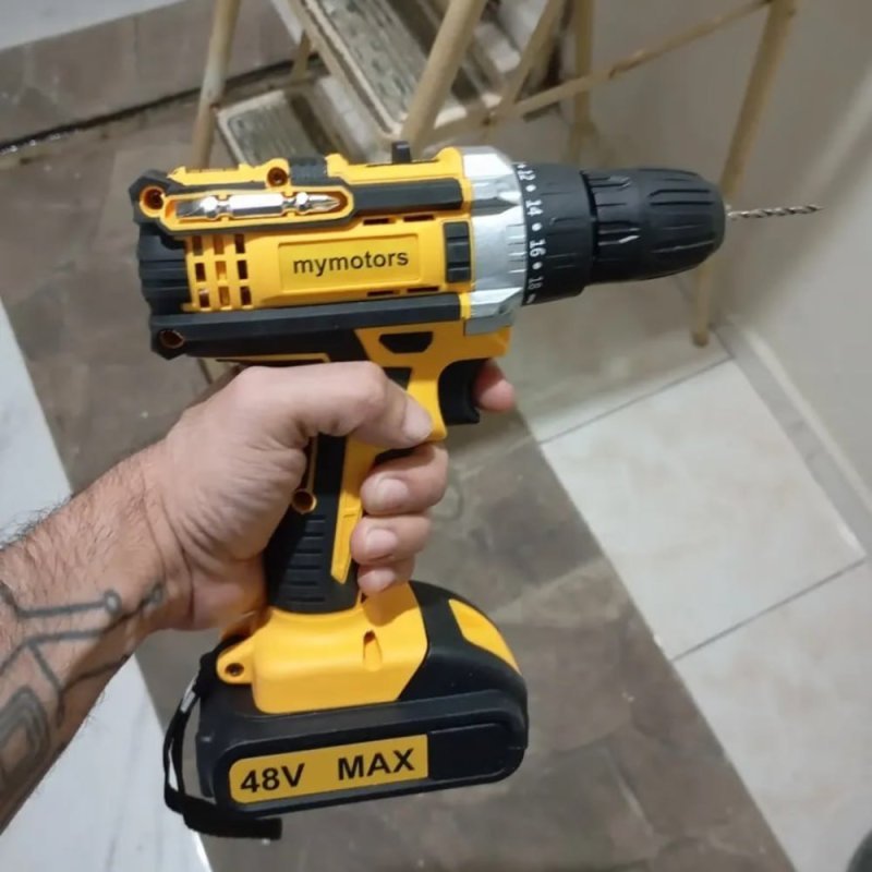 Furadeira e Parafusadeira 48V 2 Baterias + Maleta
