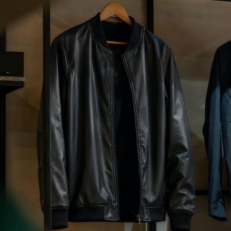 Jaqueta Bomber Courino Masculina Com Zíper E Bolso (P ao GG)