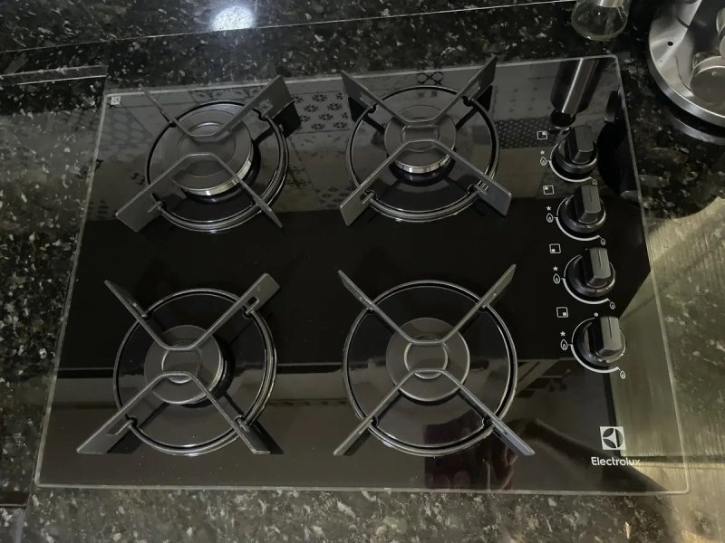 Cooktop 4 Bocas a Gás Electrolux Mesa de Vidro Efficient Grade