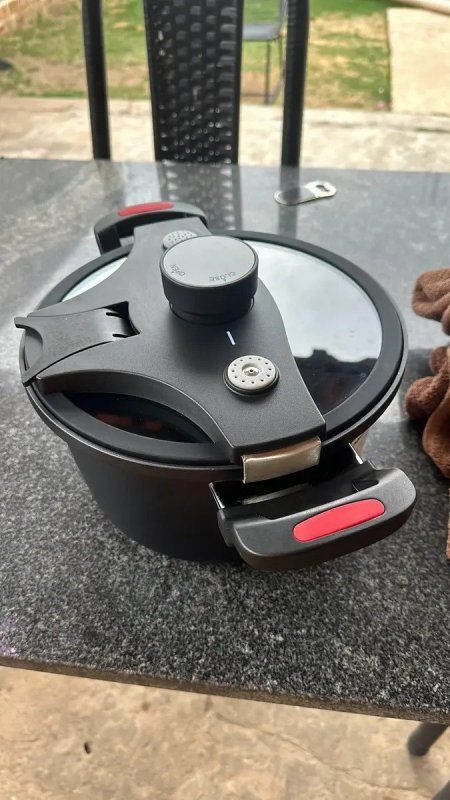 Panela Pressão Antiaderente Fechamento Externo Chef Ju Lima® + Frete Grátis