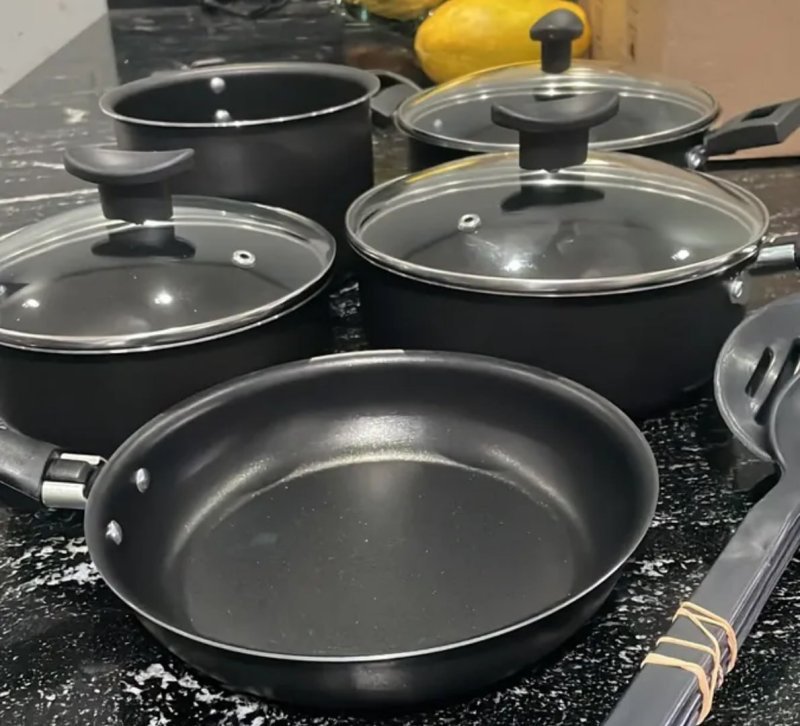 Conjunto de panelas 8 peças preto Alumínio