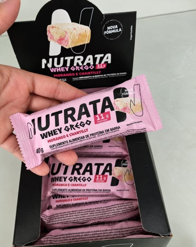 Barra Whey Grego 40g Display com 12 unidades Morango com Chantilly Nutrata
