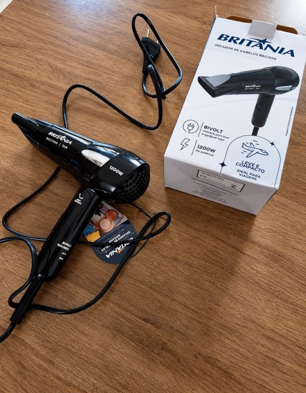 Britânia Secador de Cabelos BSC1200 Íon Tourmaline 1200W Preto Bivolt Automático