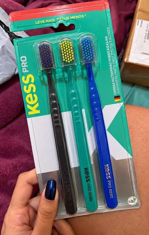 ZKMAGIC Kess Pack Com 3 Escovas Dentais Pro Extra Macias
