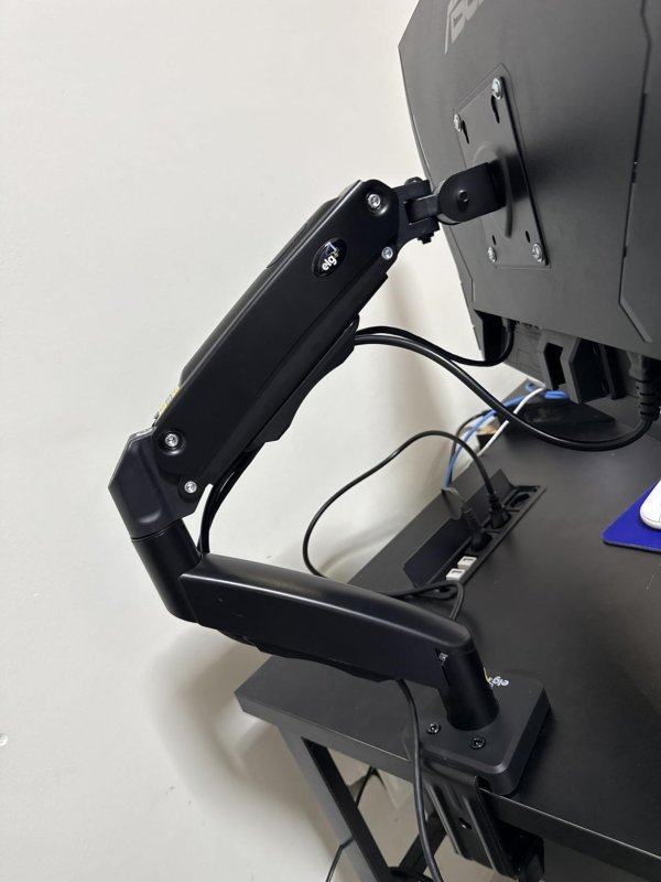 ELG F80N Suporte Articulado de Mesa Pistão a Gás Design Compacto e Retrátil Ergonômico Monitores 17'' a 35''