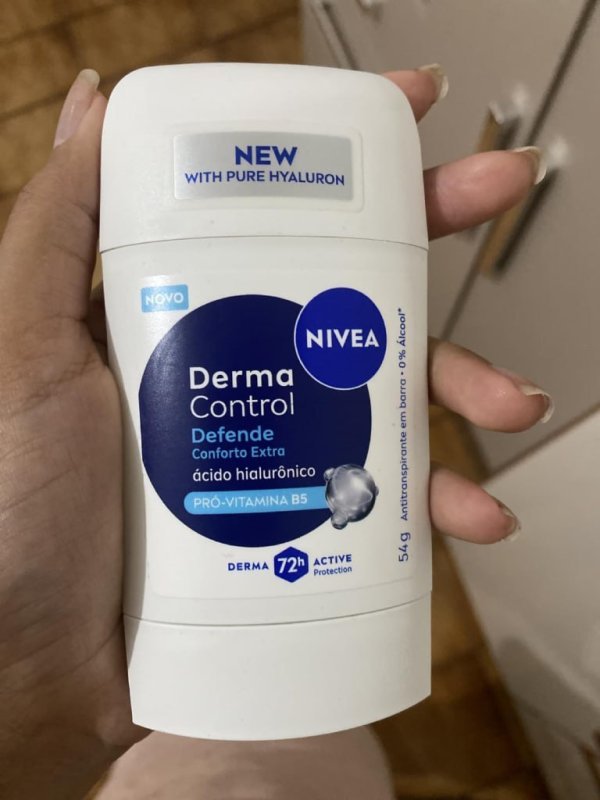 NIVEA Desodorante Antitranspirante Stick Derma Control Defende 54g 72h