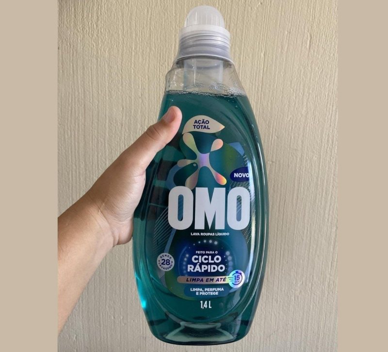 Lava-Roupas Líquido Omo Ciclo Rápido Ação Total Frasco 1,4l