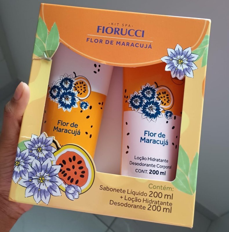 FIORUCCI Kit Sabonete Líquido 200ml + Loção Hid. 200ml FLOR DE MARACUJA