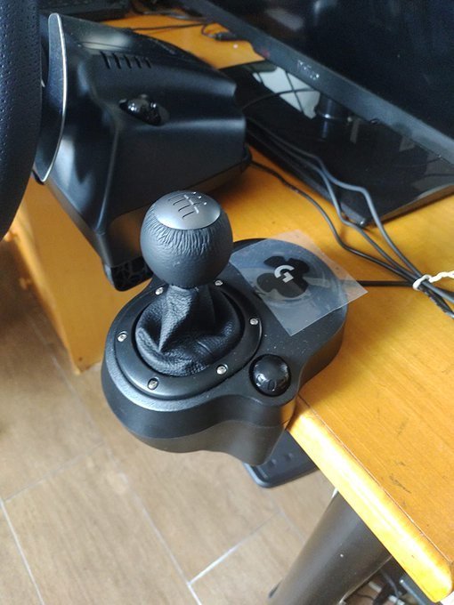 Câmbio Logitech G Driving Force Compatível com G923, G29 e G920