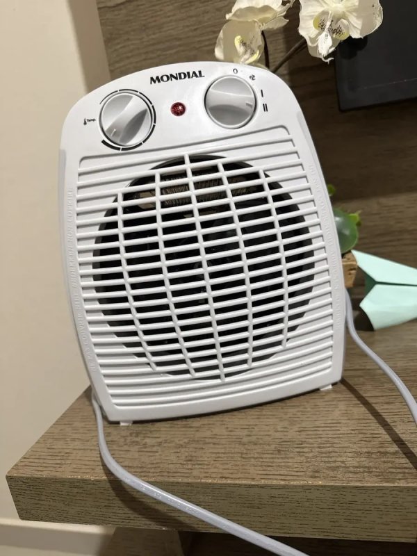 Aquecedor De Ar 2000w Mondial A-08 220v Portátil