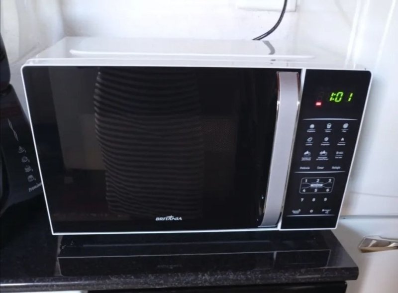 Micro-ondas Britânia 20l 127v
