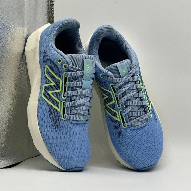 Tênis Esportivo Feminino 413v3 New Balance