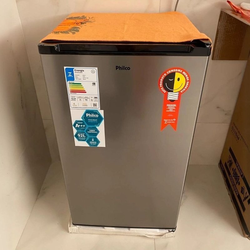 Frigobar Philco 93L PFG114 6 Níveis de ajustes 220V