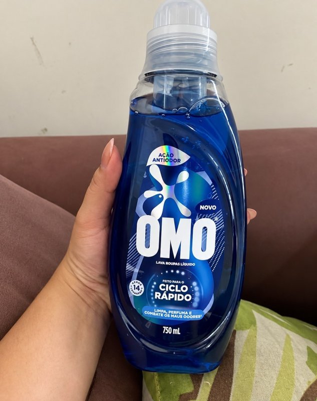 Lava-Roupas Líquido Omo Ciclo Rápido Ação Antiodor Frasco 750ml