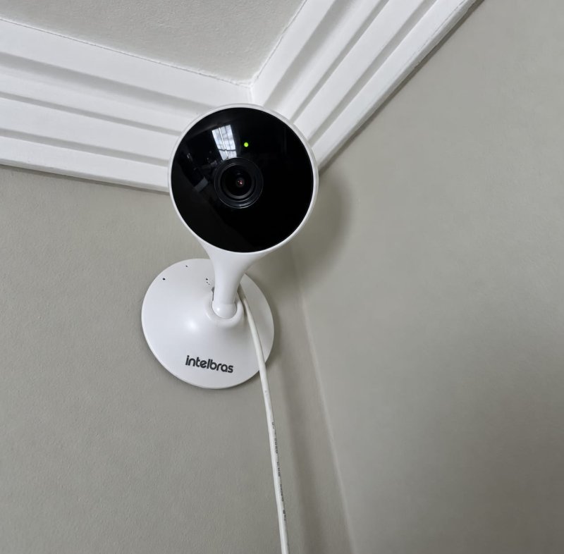 Câmera Inteligente Interna Wi-fi Full HD iM3 C Intelbras