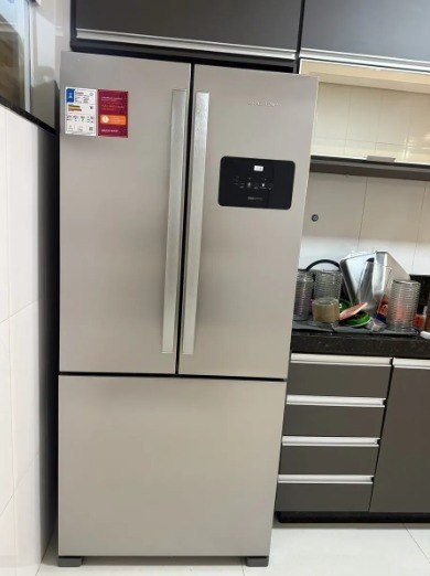 Geladeira com freezer inverter Brastemp BRO85MK 559L inox