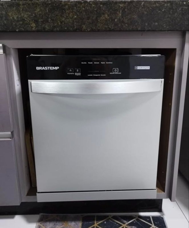 Lava-louças Brastemp 8 Serviços BLF08