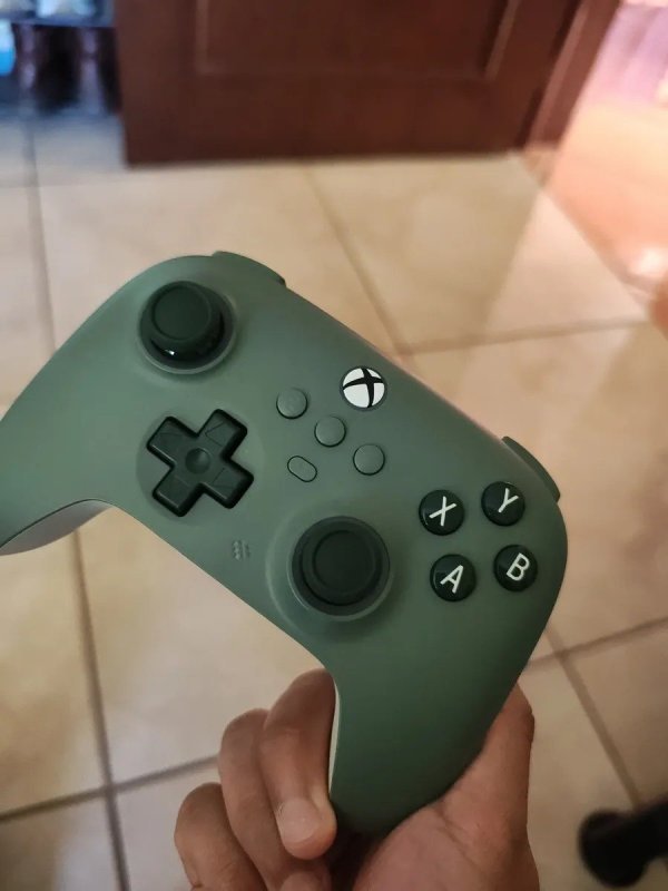 Controle 8bitdo Ultimate C Com Fio Para Xbox RGB Hall Effect Cor Verde-escuro