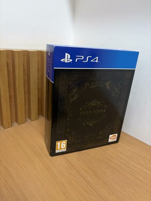 Dark Souls Trilogy - PS4 com Frete Grátis