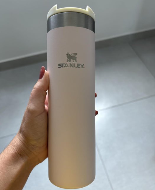 Garrafa Térmica Aerolight Transit Stanley 591ml