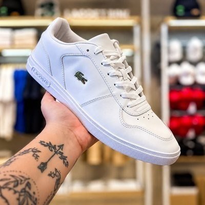 Tênis Lacoste T-base