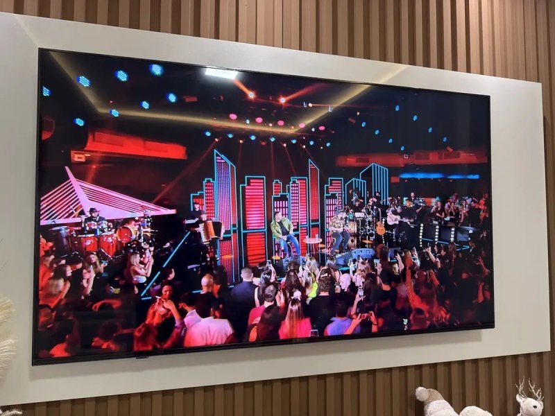 Smart TV LG UHD AI UA75 65 polegadas HDR10 Pro Processador α7 AI Ger8