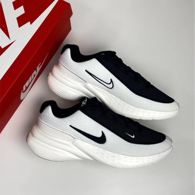 Tênis Nike Uplift Sc