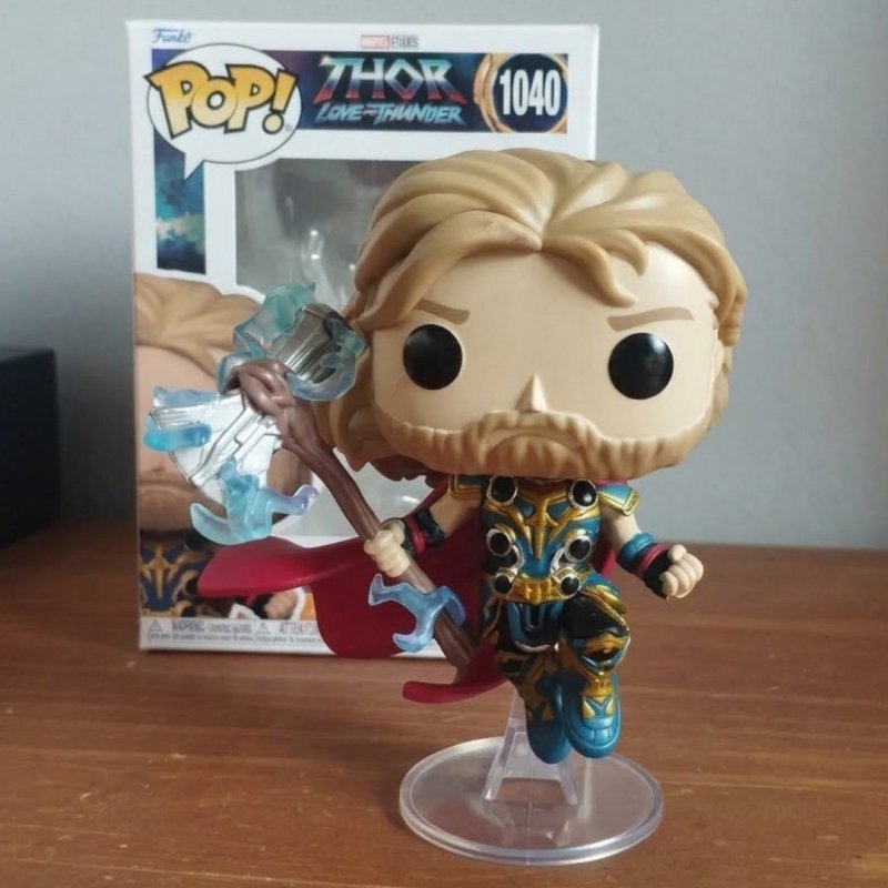 Candide Boneco Funko POP! Thor Marvel Thor Amor e Trovão - 12cm