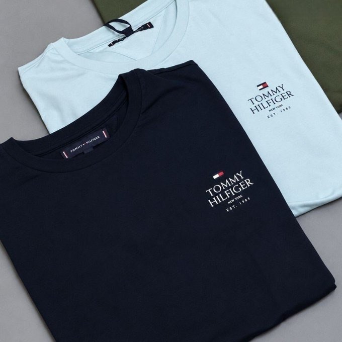 Kit com 2 Camisetas Tommy Hilfiger Brand Love + Frete Grátis
