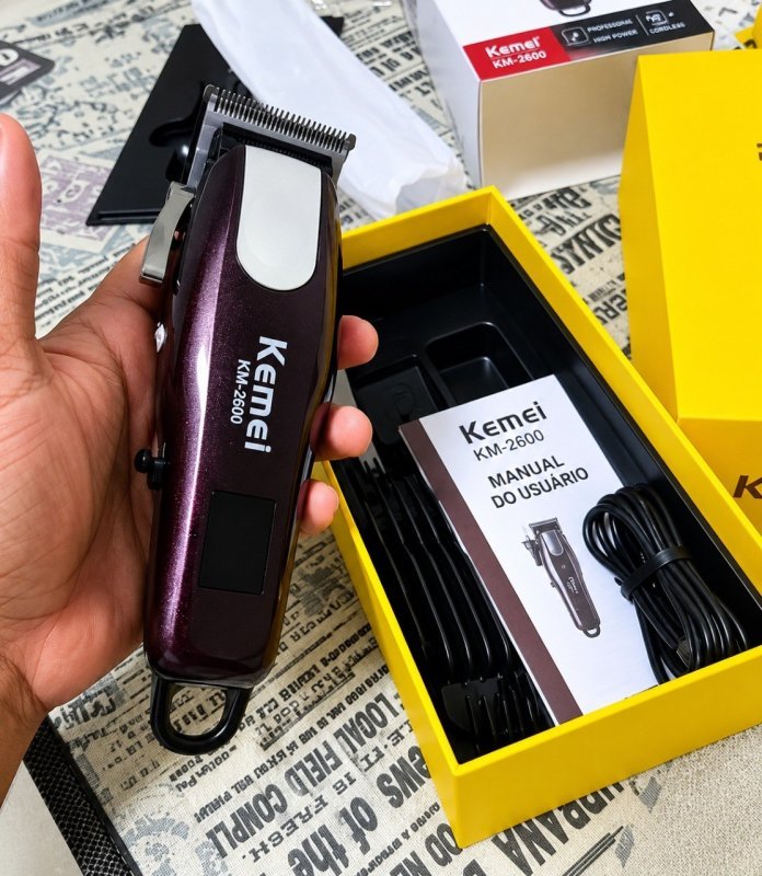 Maquina De Cortar Cabelo Profissional Kemei Km-2606 Bivolt + Frete Grátis